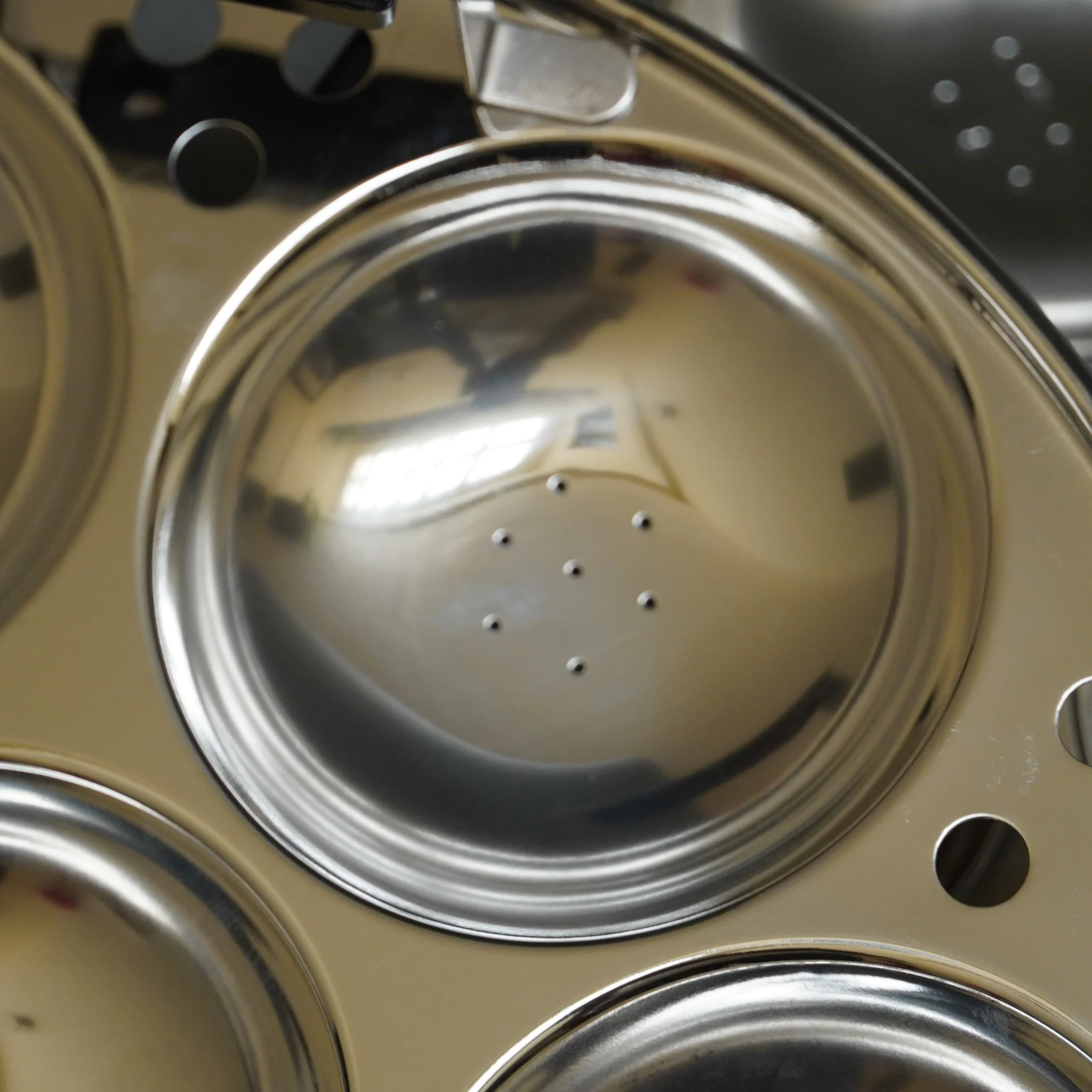 21 Idli Pot with Steamer Plate - Stainless Steel - Image 4