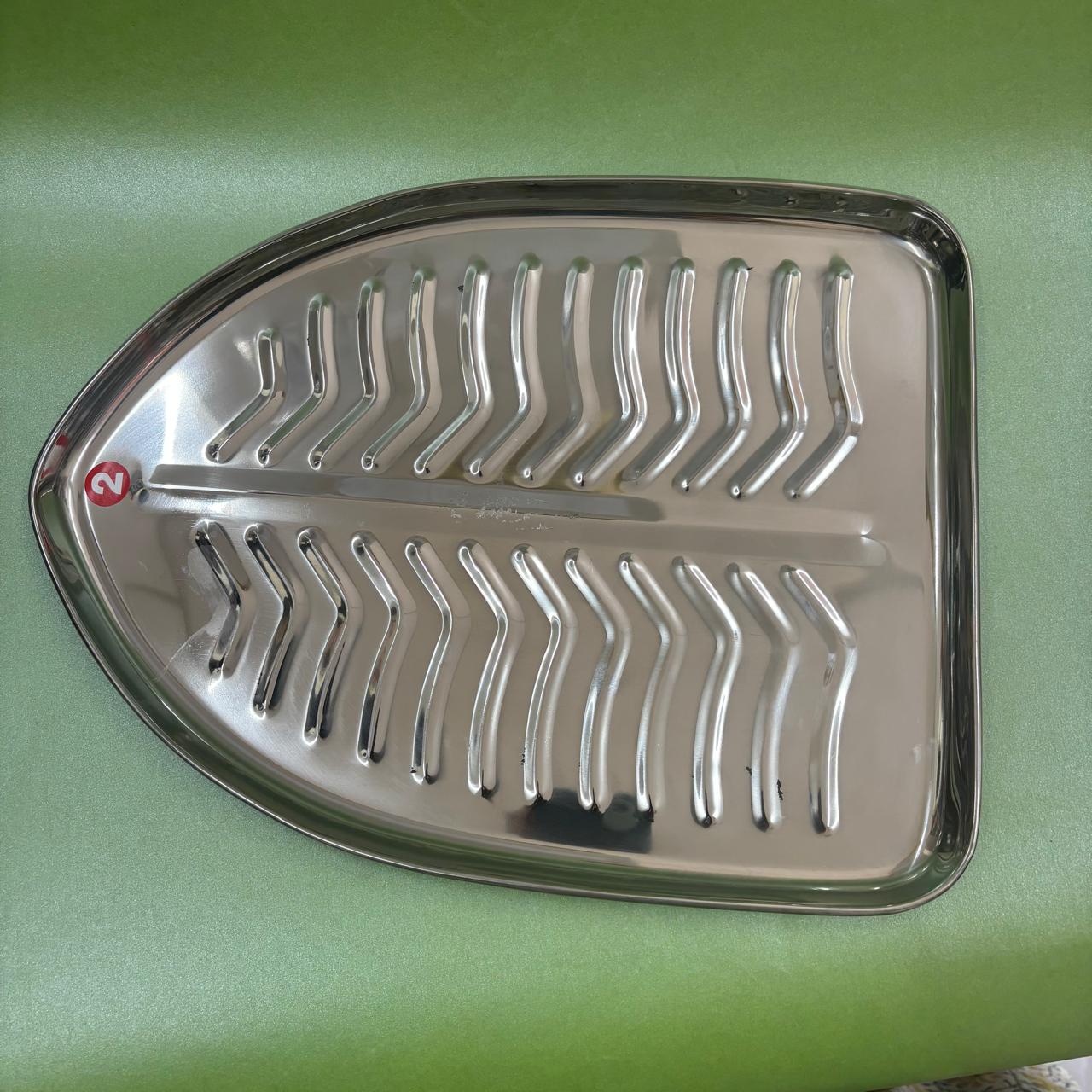 Banana Leaf Shape Stainless Steel Plate - Image 2