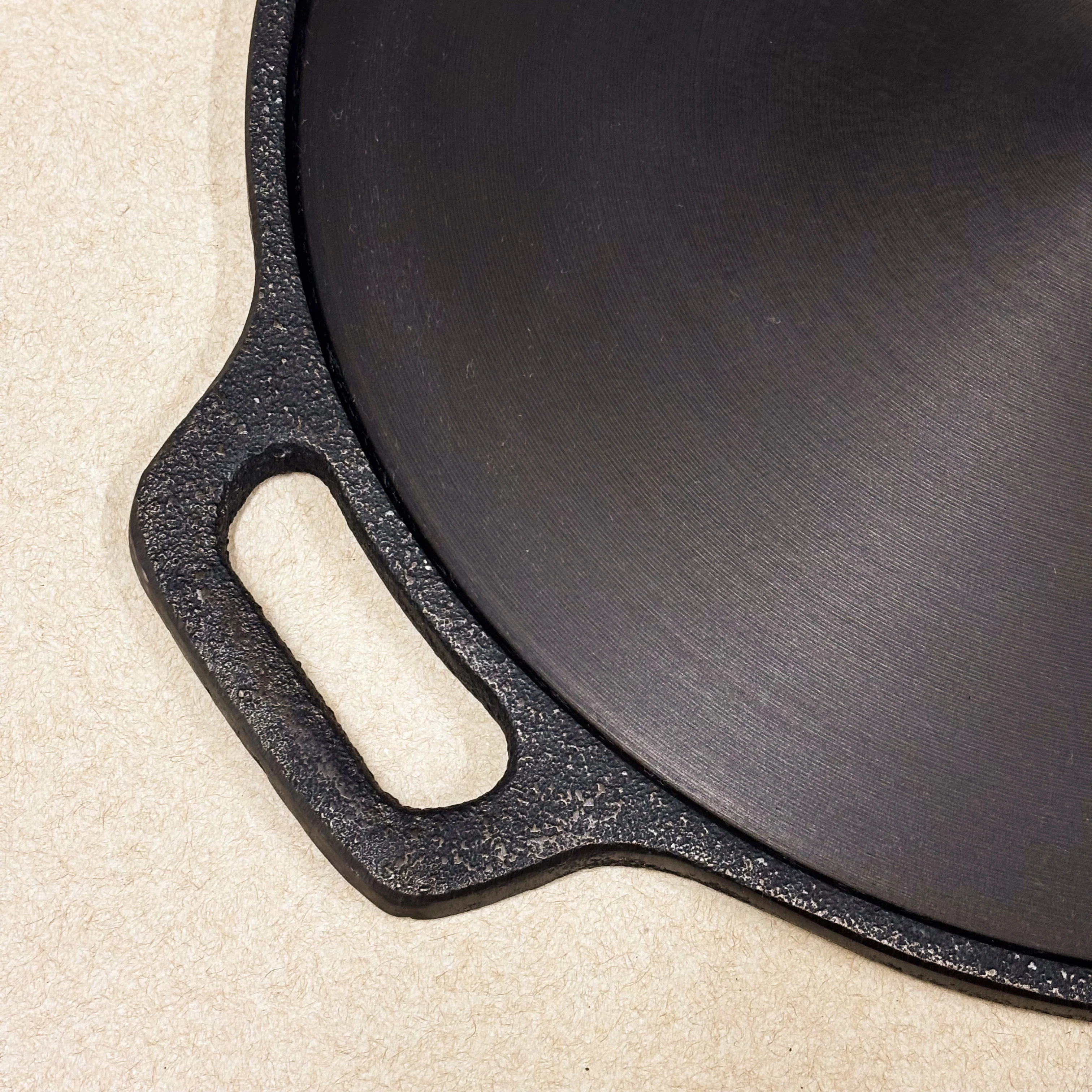 Double Handle Cast Iron Dosa Tawa - 30cm - Image 2