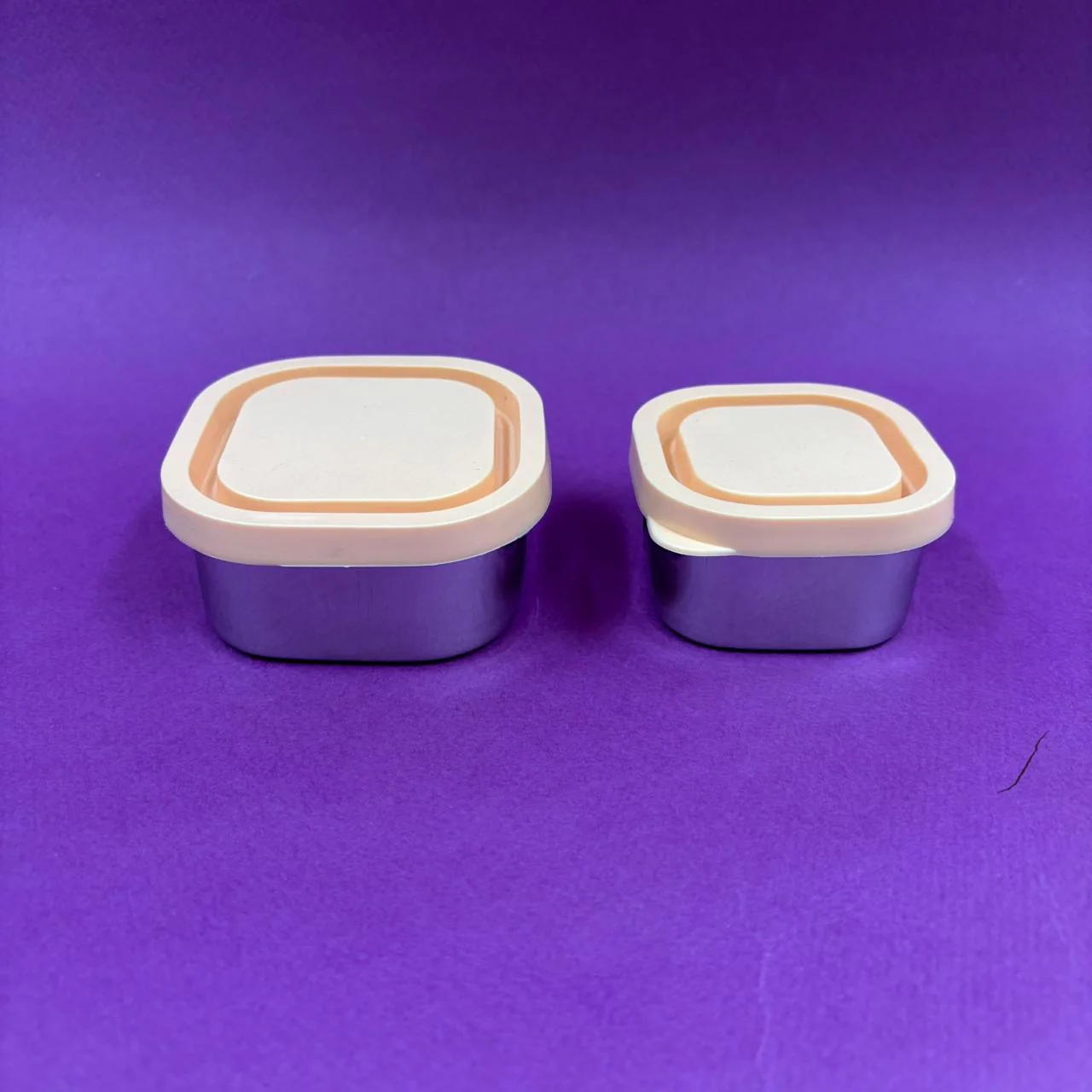 Square Curry Dabba in Stainless Steel with Plastic Lid - Image 2