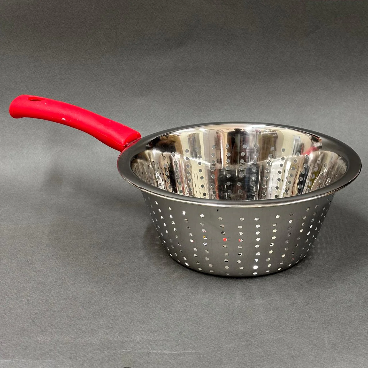Stainless Steel Vegetable Strainer with Plastic Handle - Image 3